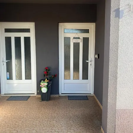 Apartman Vicinim Family Friendly Apartament